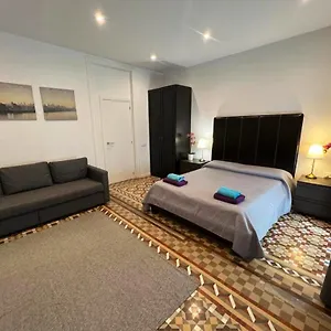 On Balmes Bed and breakfast